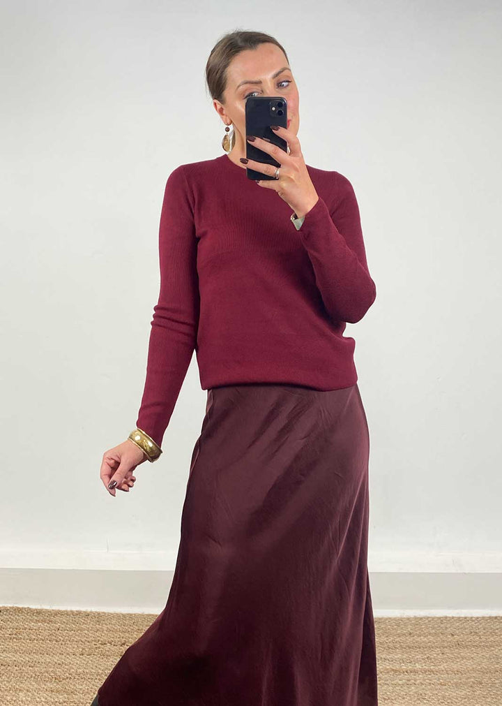 Sarah Basic Knit Top Burgundy