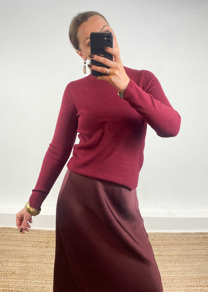 Sarah Basic Knit Top Burgundy