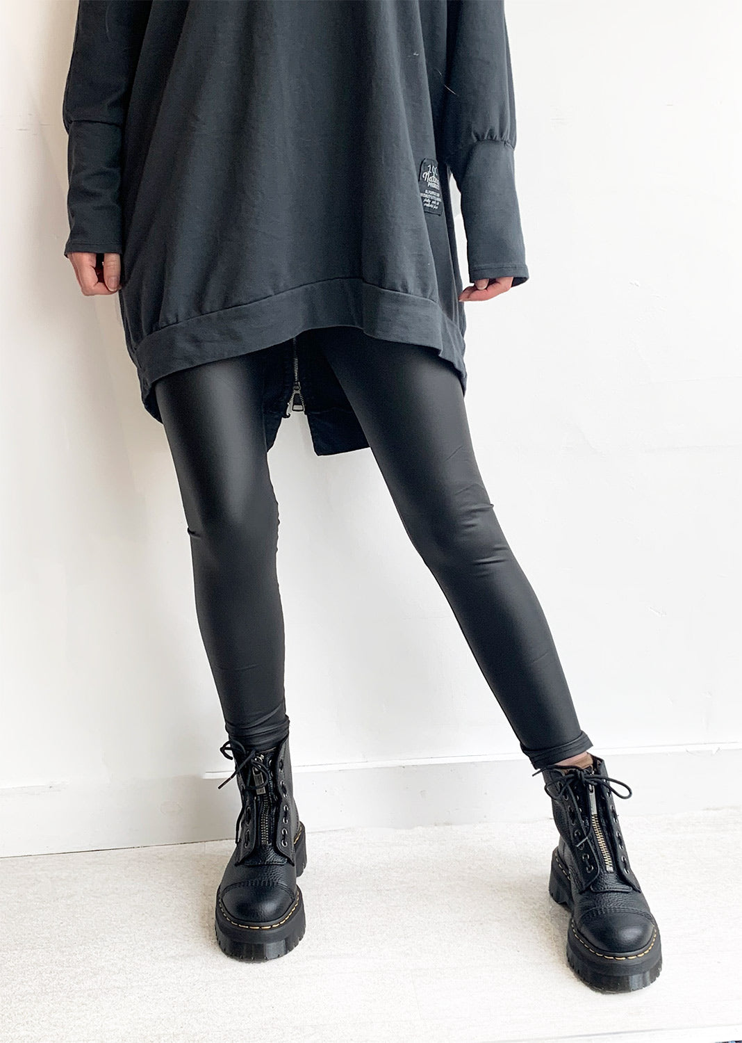 Lisa Leather Look Leggings – Bond Boutique