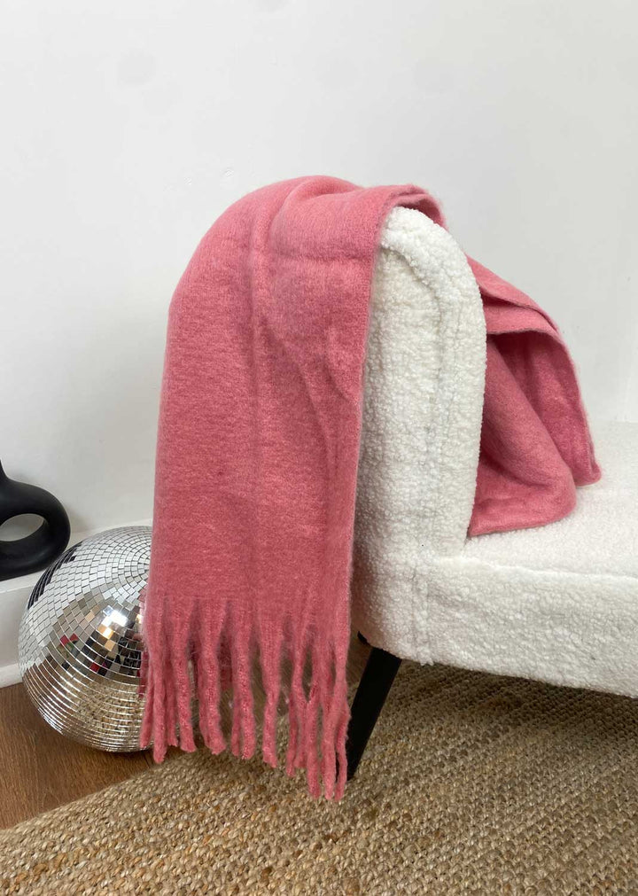 Alba Blanket Scarf in Pink