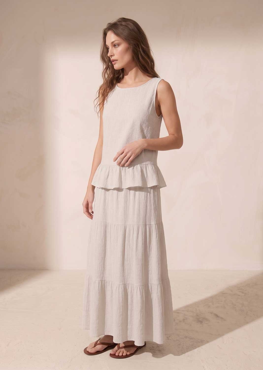 cream 
button back crepe sleeveless top 
