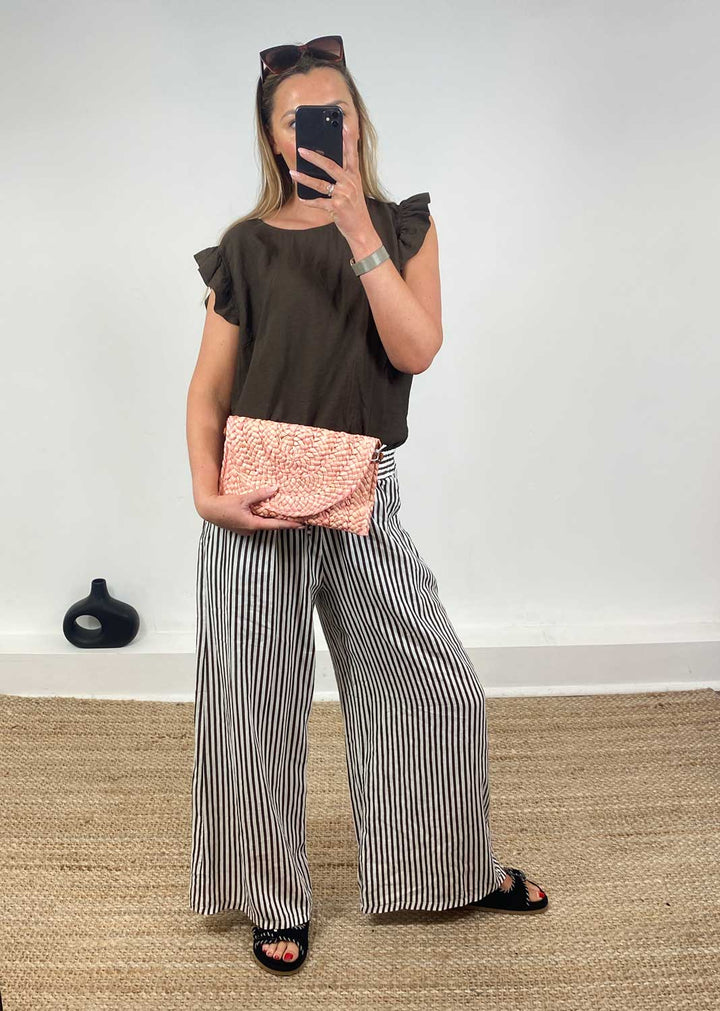 Bella Straw Clutch in Pink