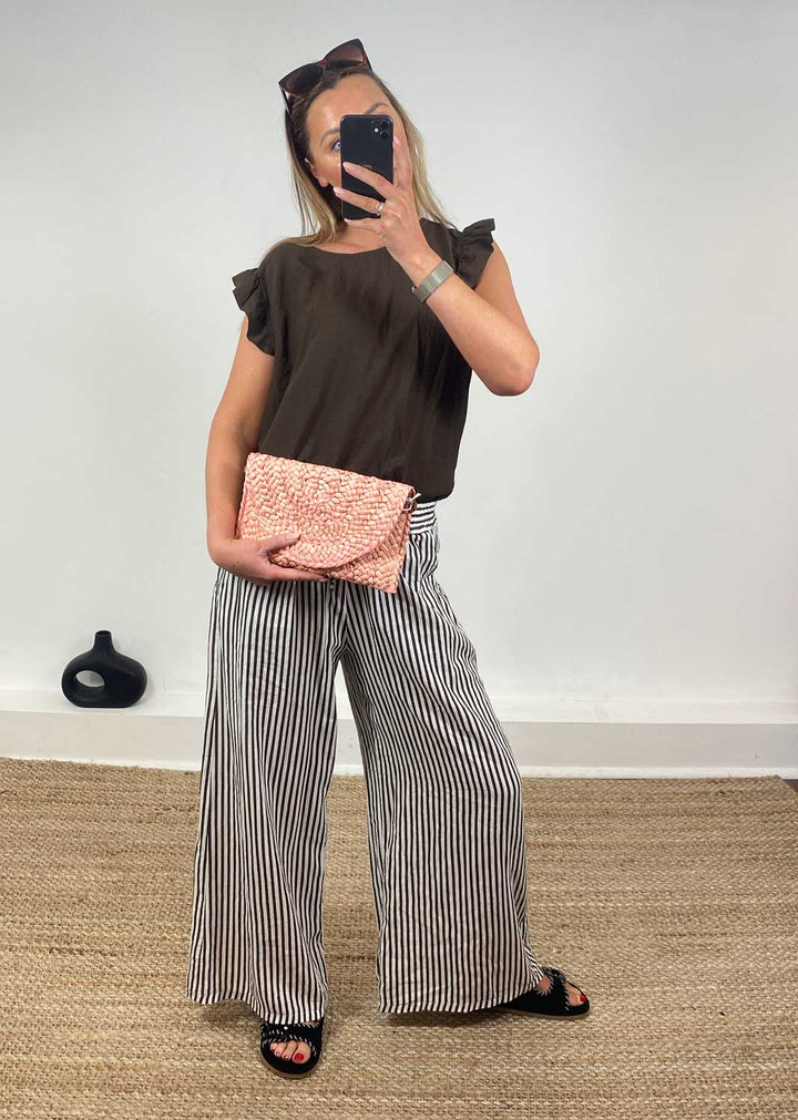Bella Straw Clutch in Pink