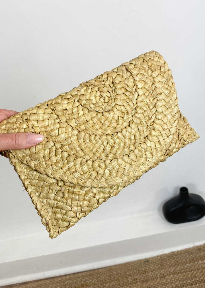 Bella Straw Clutch in Tan