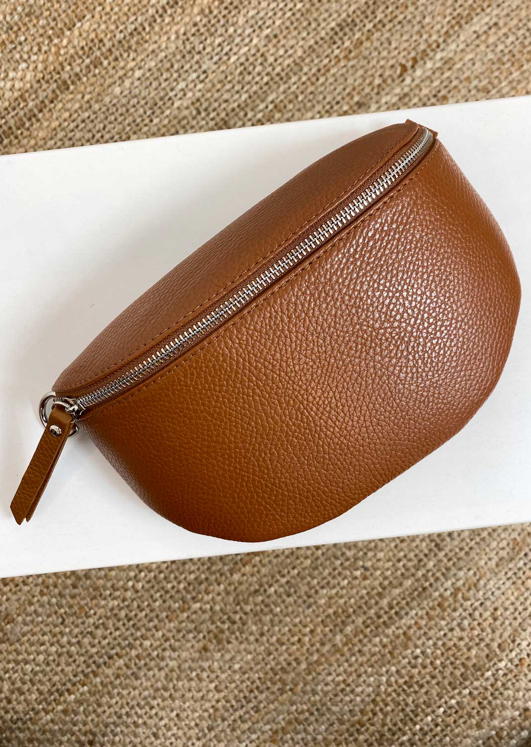 Bonnie Leather Sling Bag in Tan