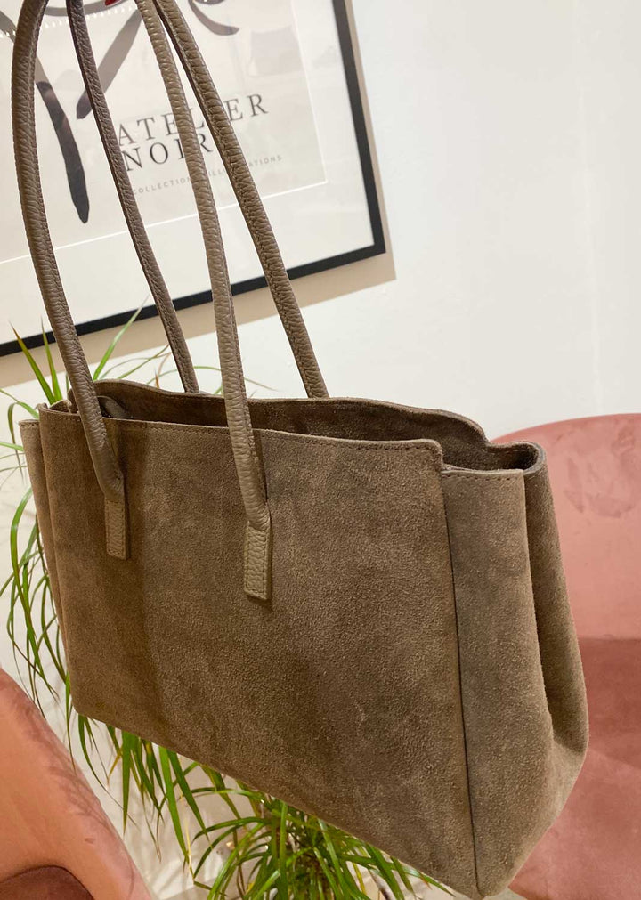 Brigitte Messenger Tote Bag Taupe