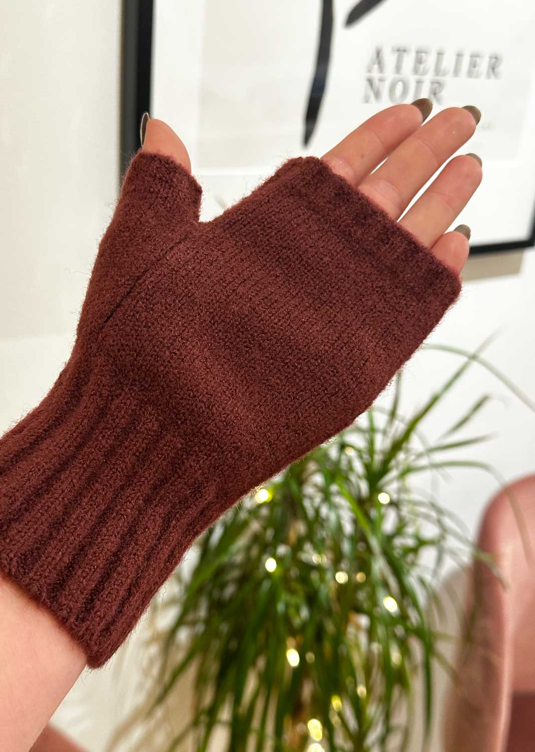 Cable Knit Cashmere Blend Mittens