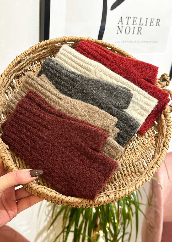 Cable Knit Cashmere Blend Mittens