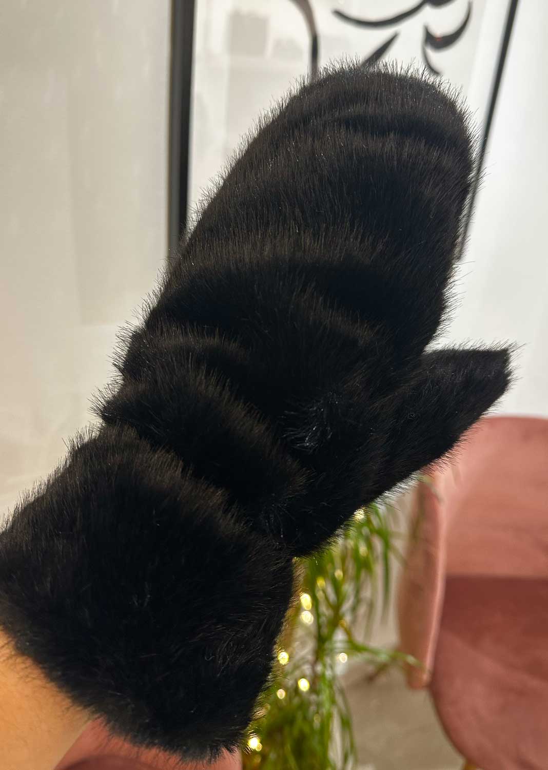 Christina Faux Fur Mittens Black