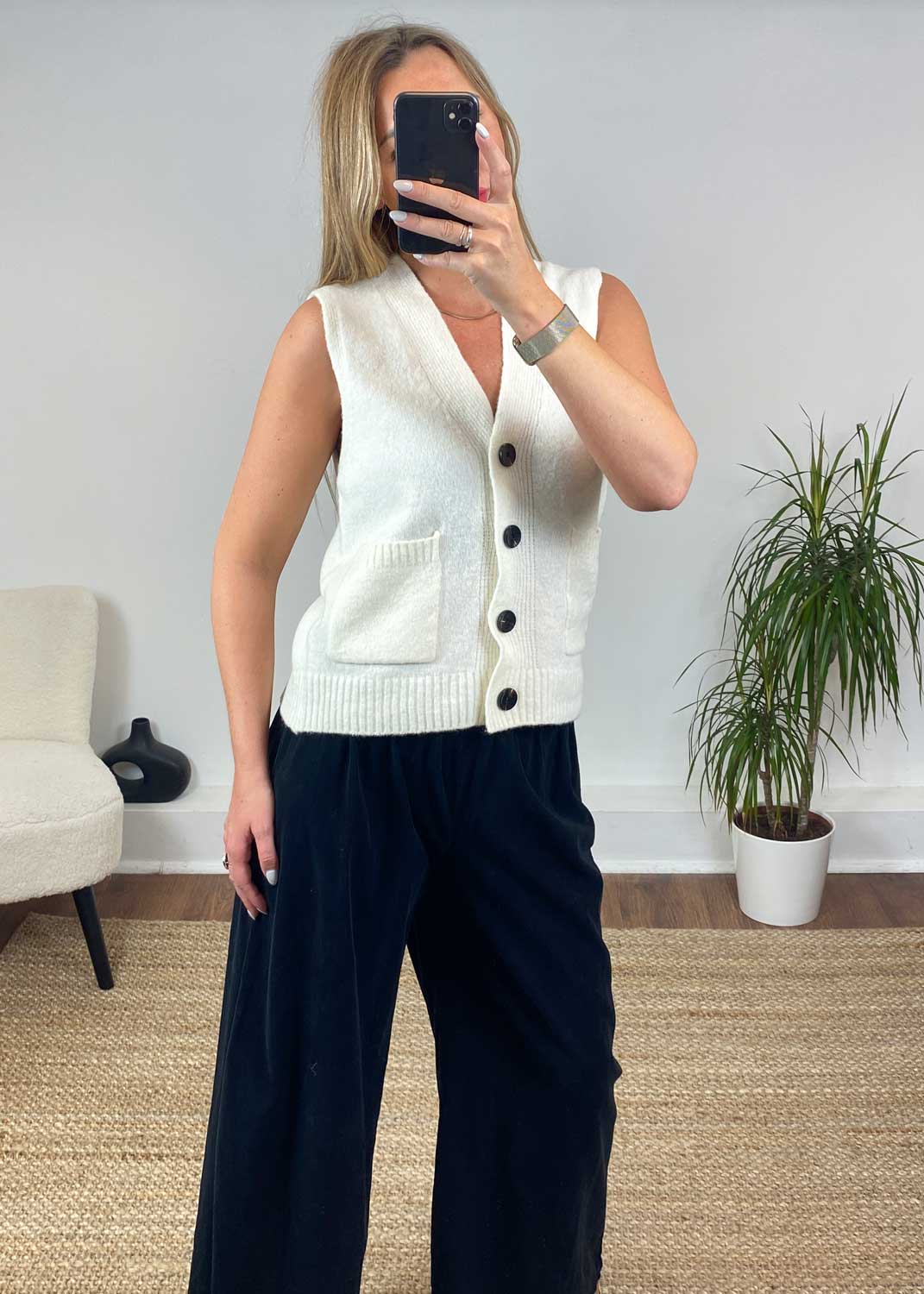 Clio Knitted Waistcoat in Cream