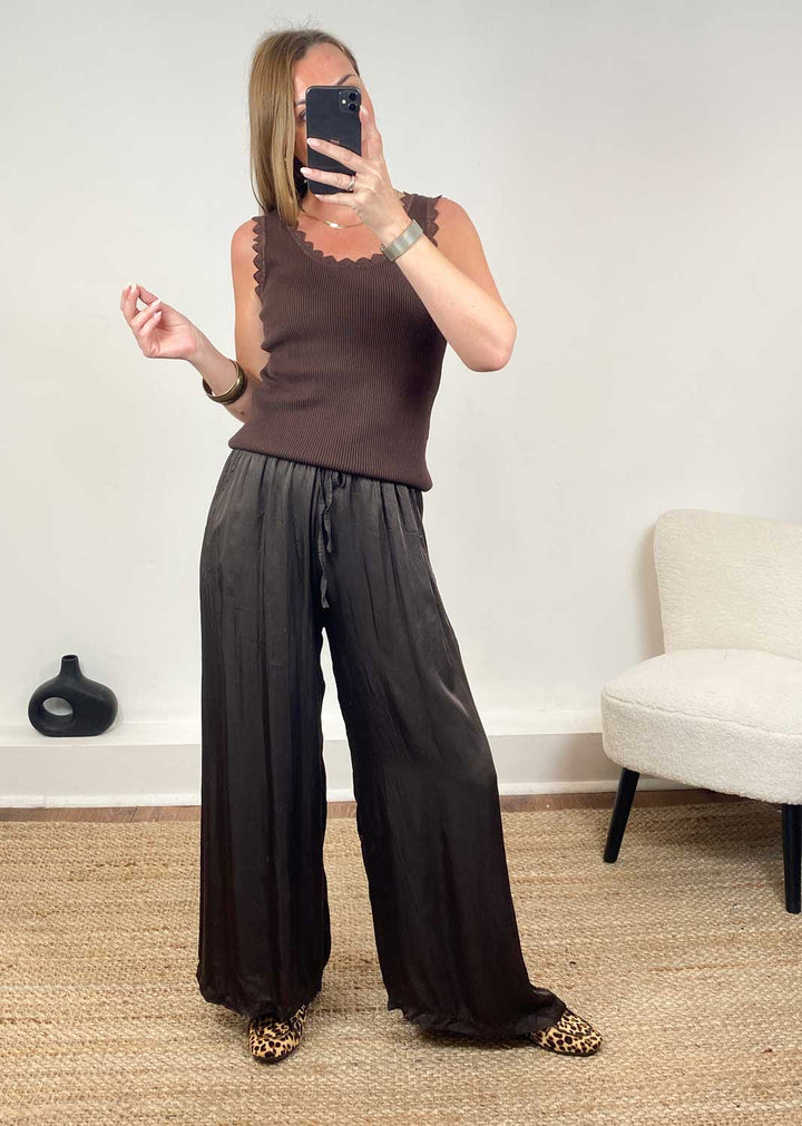 Carine Metallic Ribbed Knit Vest in Brown