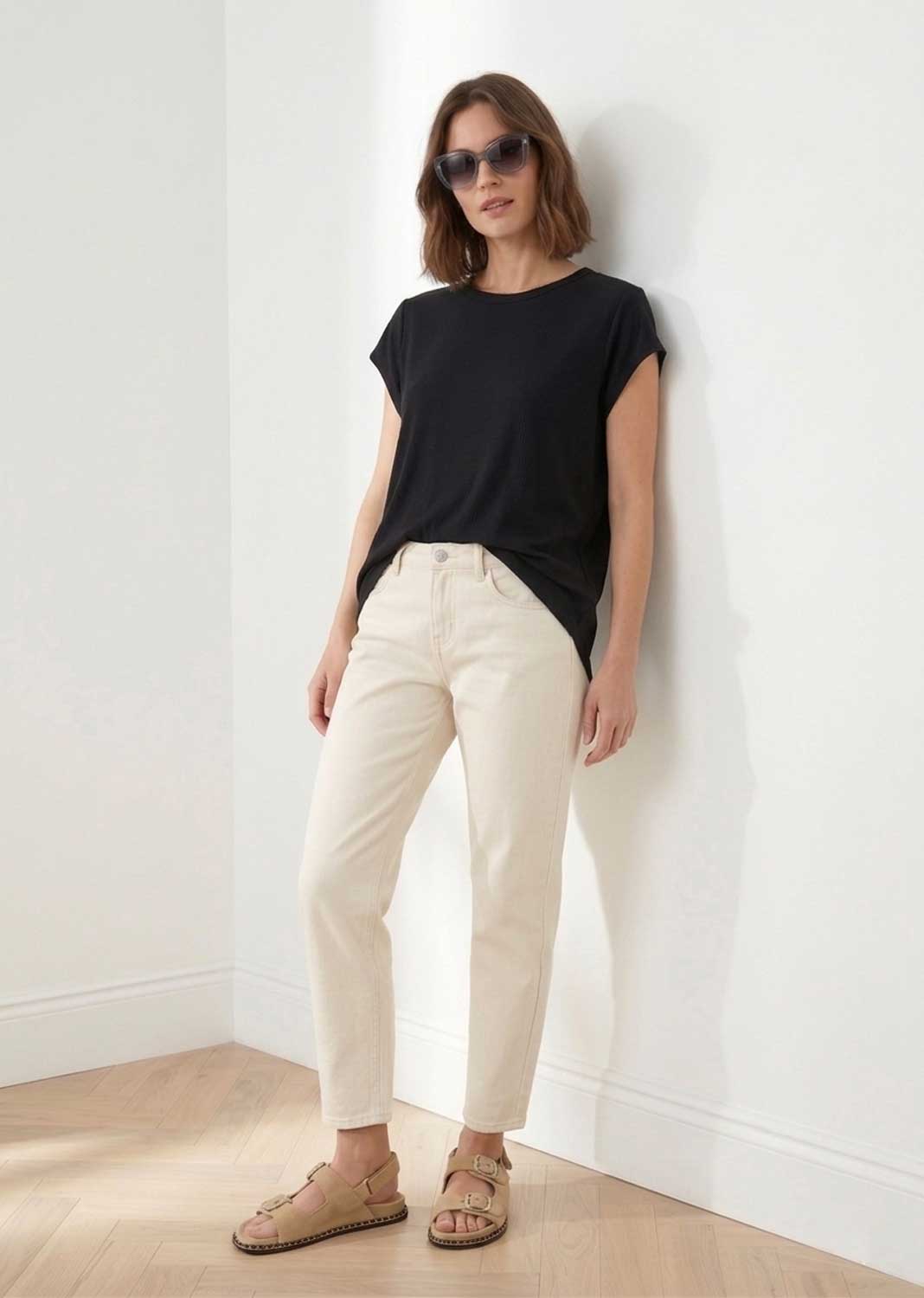 Davina Black Relaxed Fit T-Shirt