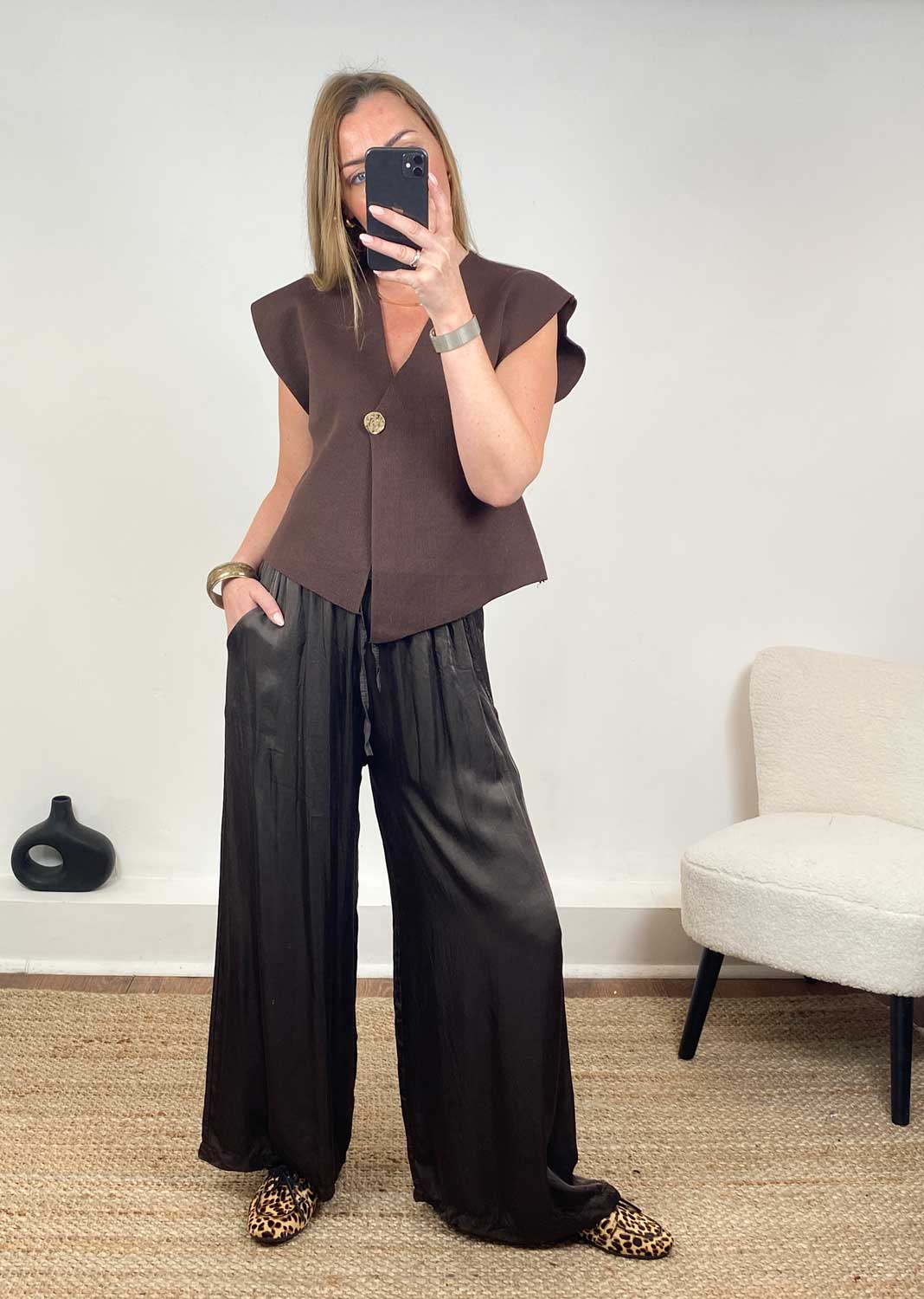 Dion Gold Button Top in Brown
