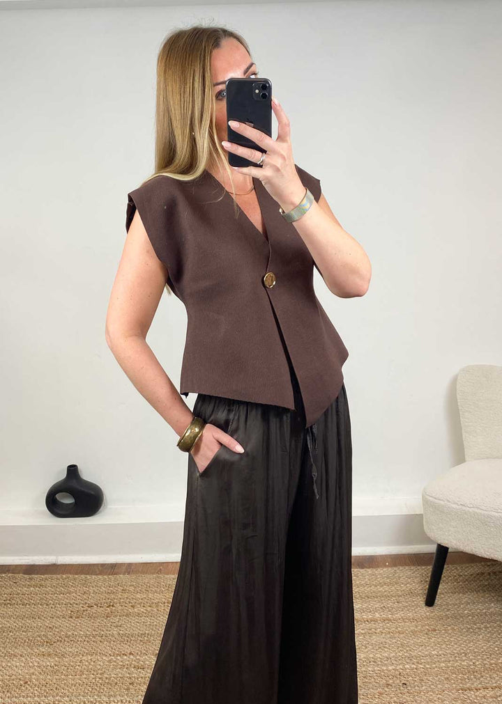Dion Gold Button Top in Brown