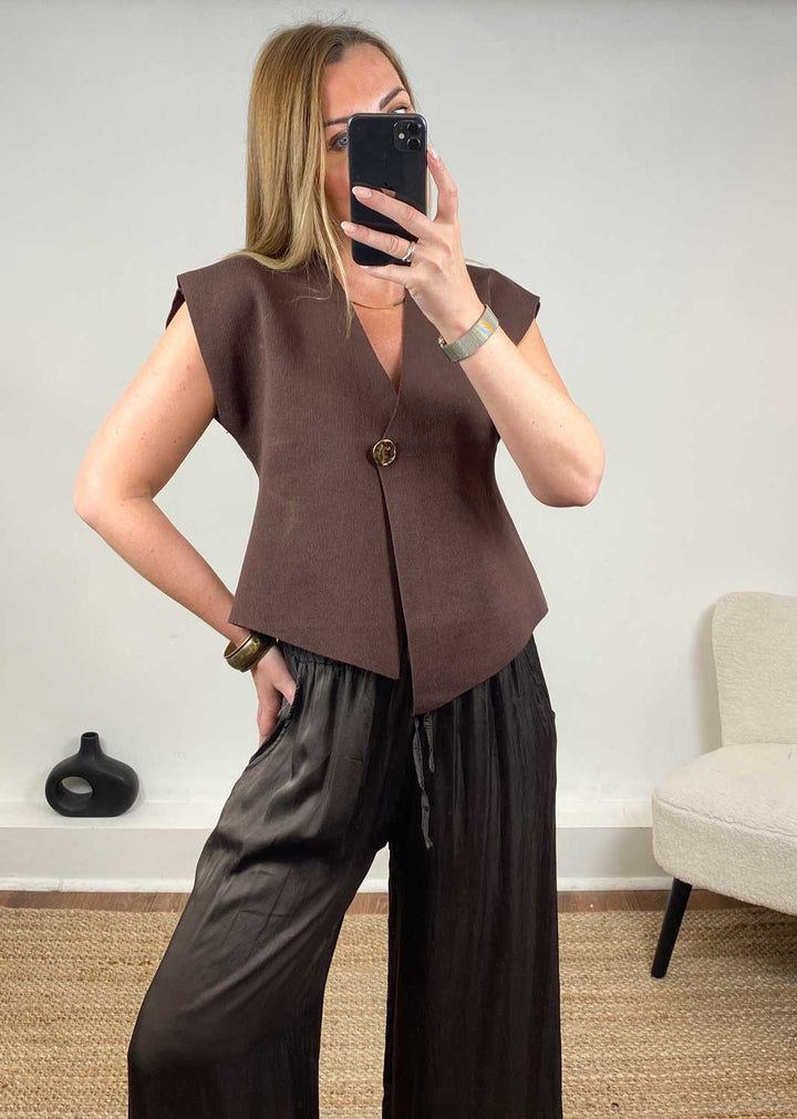 Dion Gold Button Top in Brown