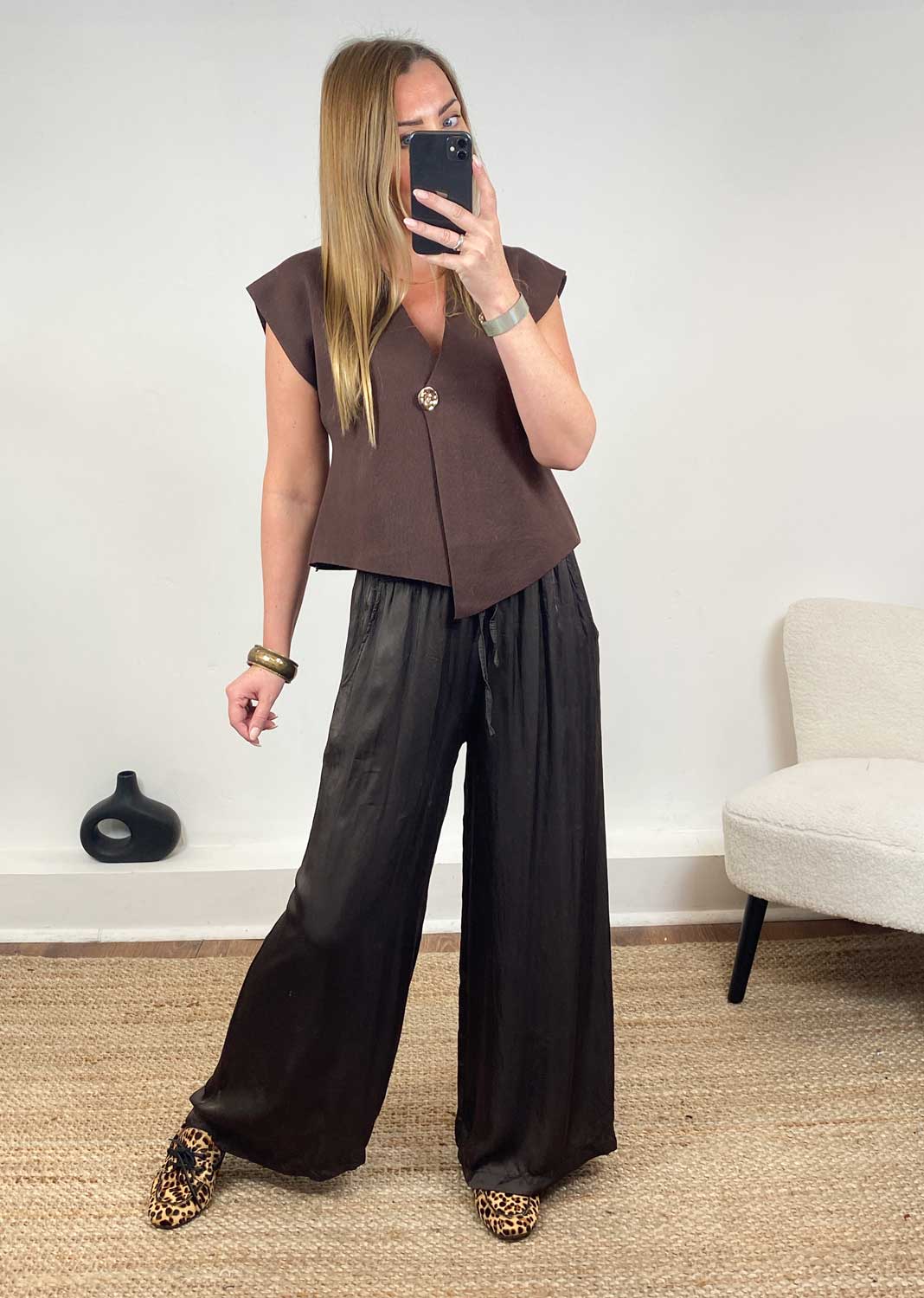 Dion Gold Button Top in Brown