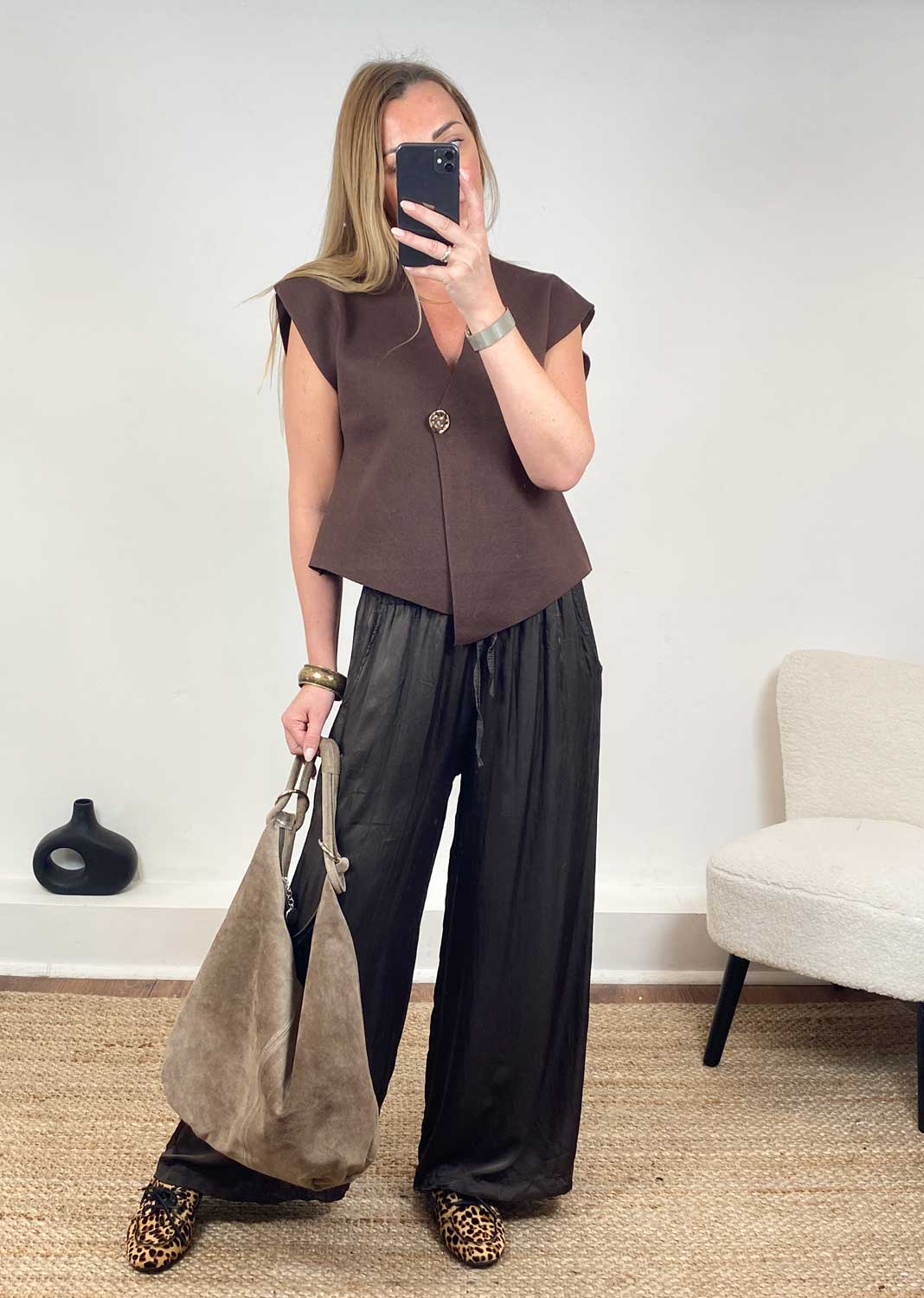 Dion Gold Button Top in Brown