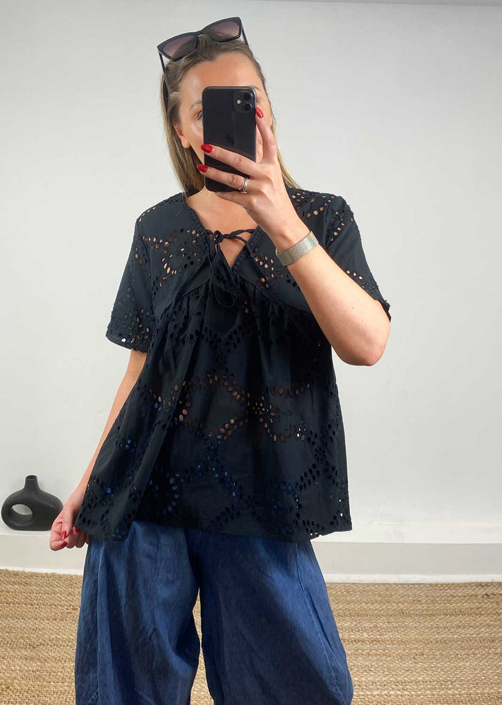 Flo Broderie Anglaise Top in Black