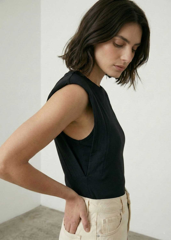 elevated basic tshirt black 