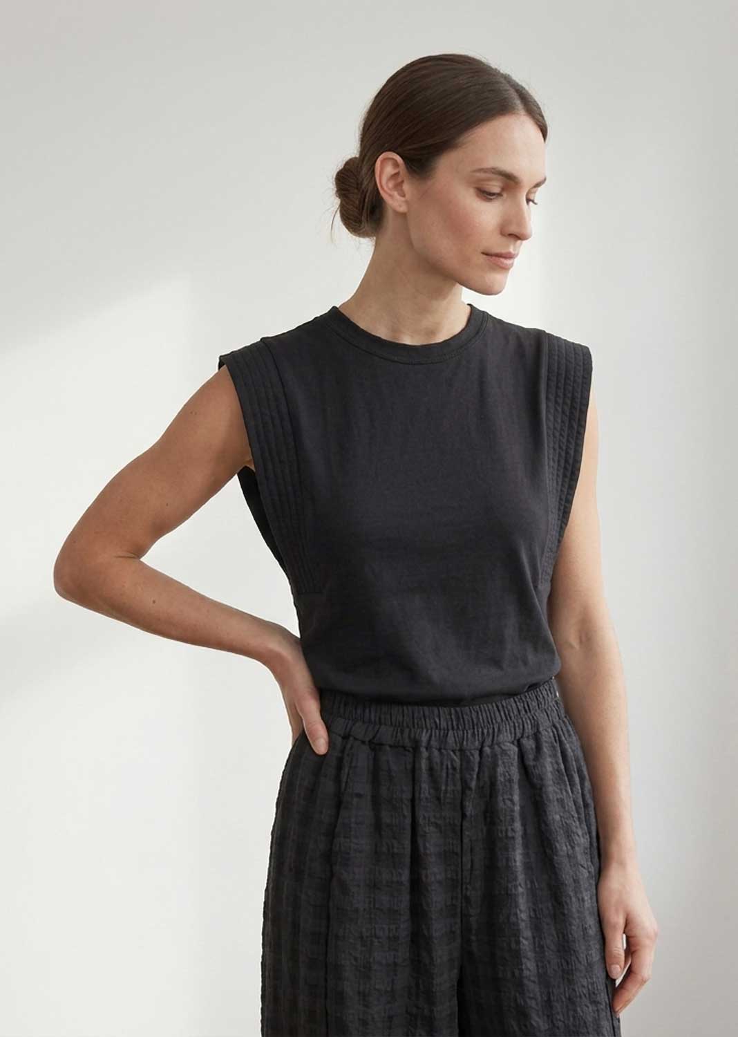 Genevieve Black Extended Shoulder Tshirt