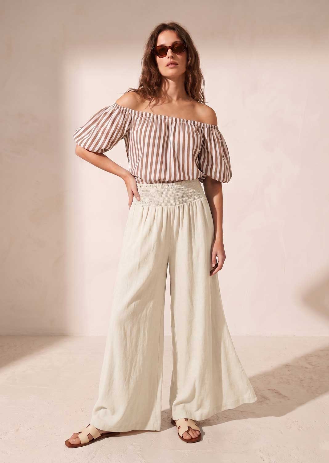 The name "palazzo pants" comes from the Italian word palazzo, meaning "palace". 