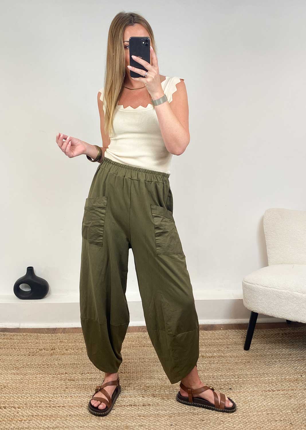 Buxton Jersey Barrel Pocket Pants in Cargo Green
