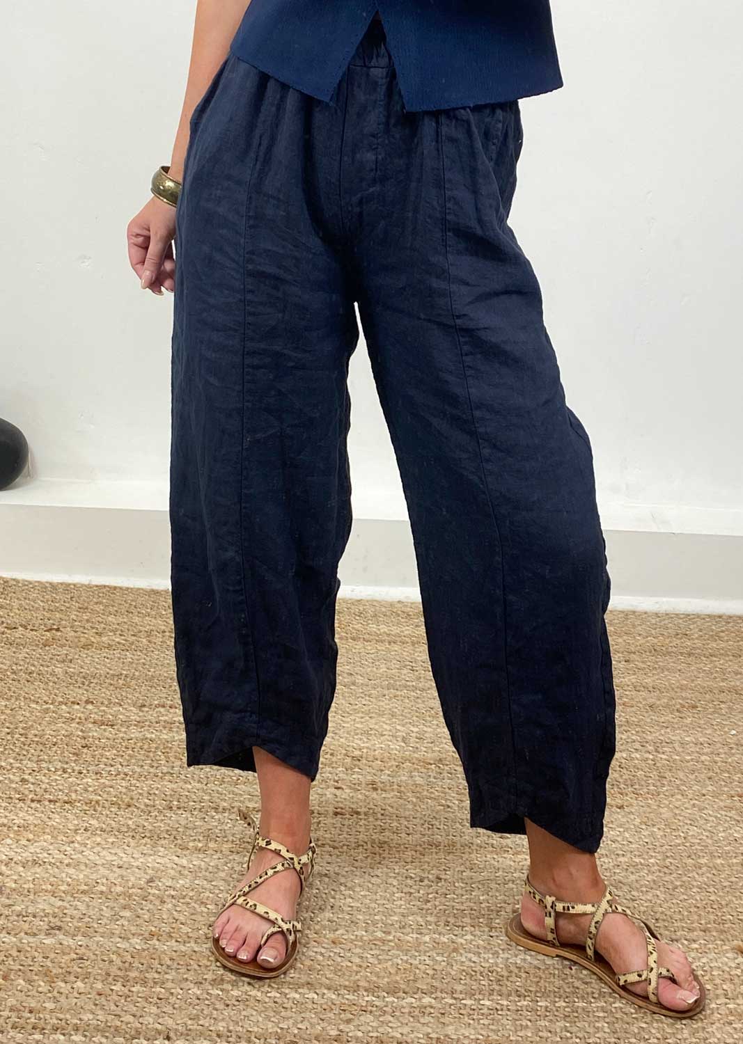 Keisha Linen Barrel Pants in Navy