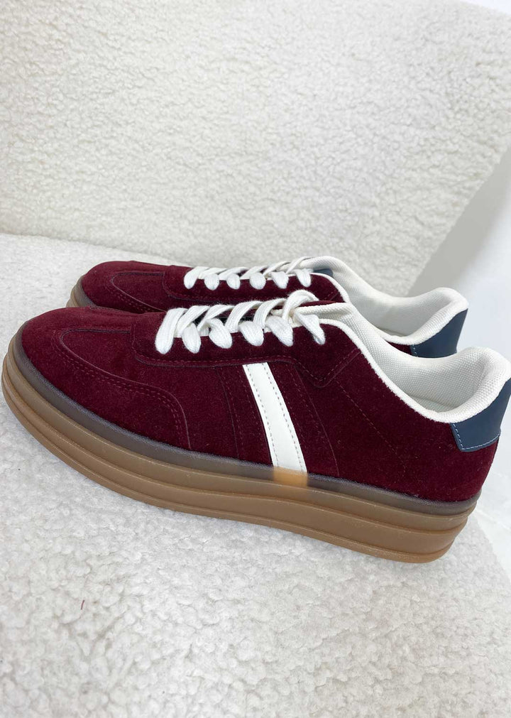Larsen Velvet Trainers in Burgundy