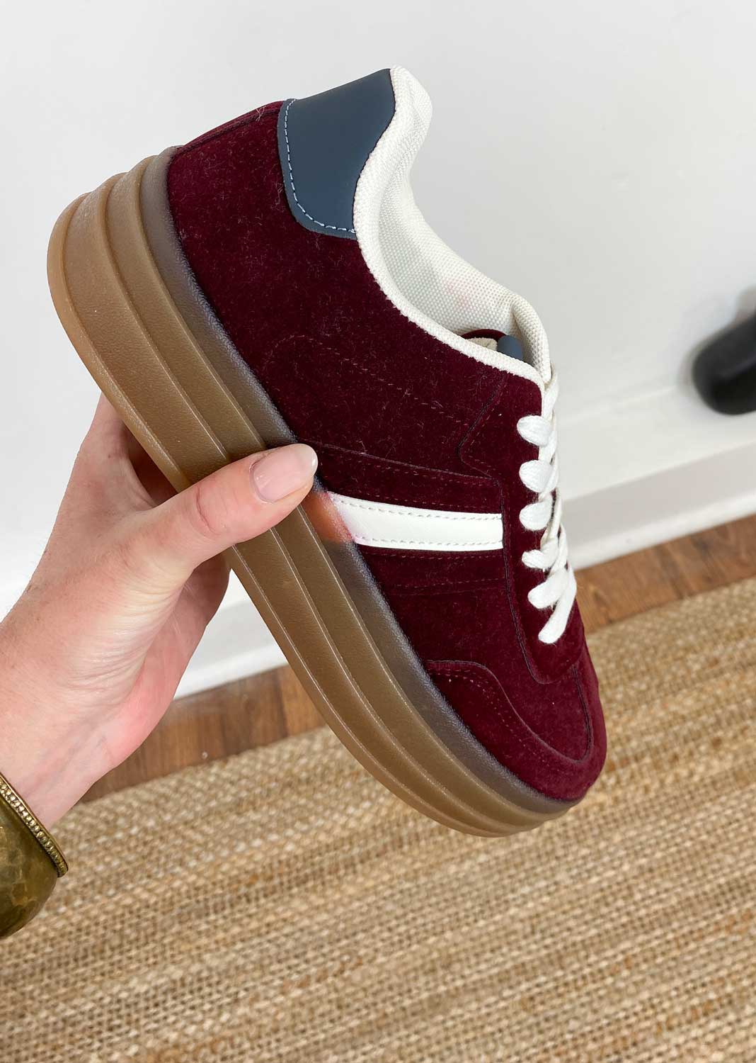 Larsen Velvet Trainers in Burgundy