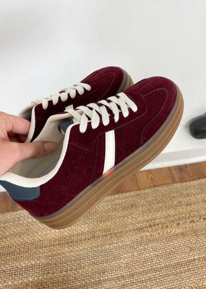 Larsen Velvet Trainers in Burgundy