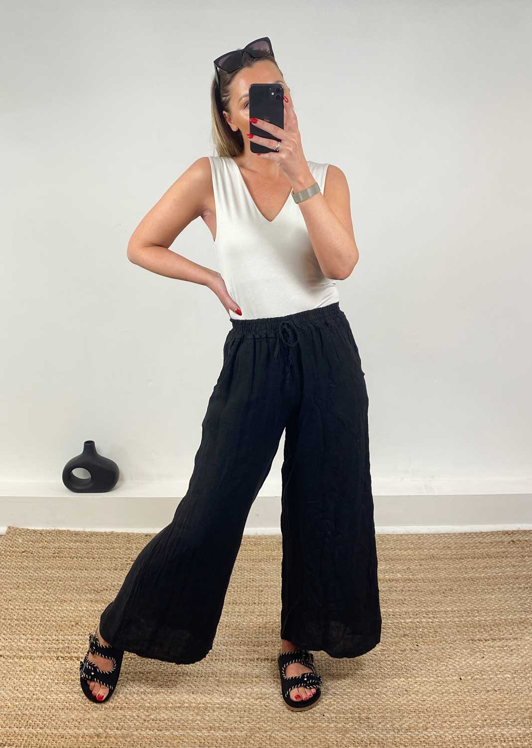 Leighton Linen Wide Leg Pants in Black