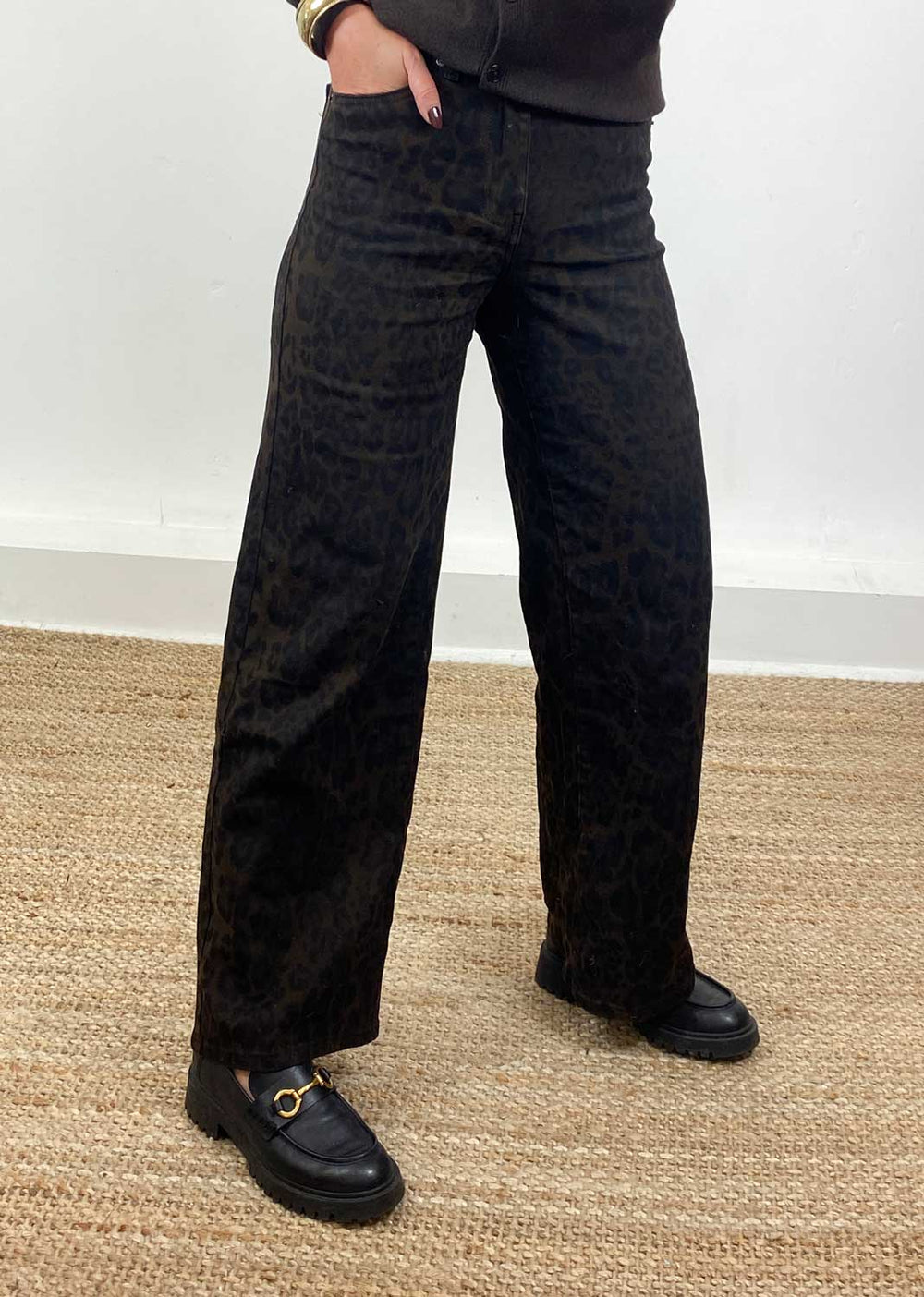 Wide Leg Leopard Jeans