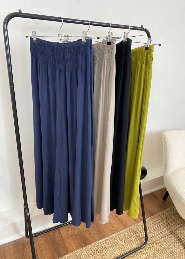 Leva Plain Palazzo Pants in Navy