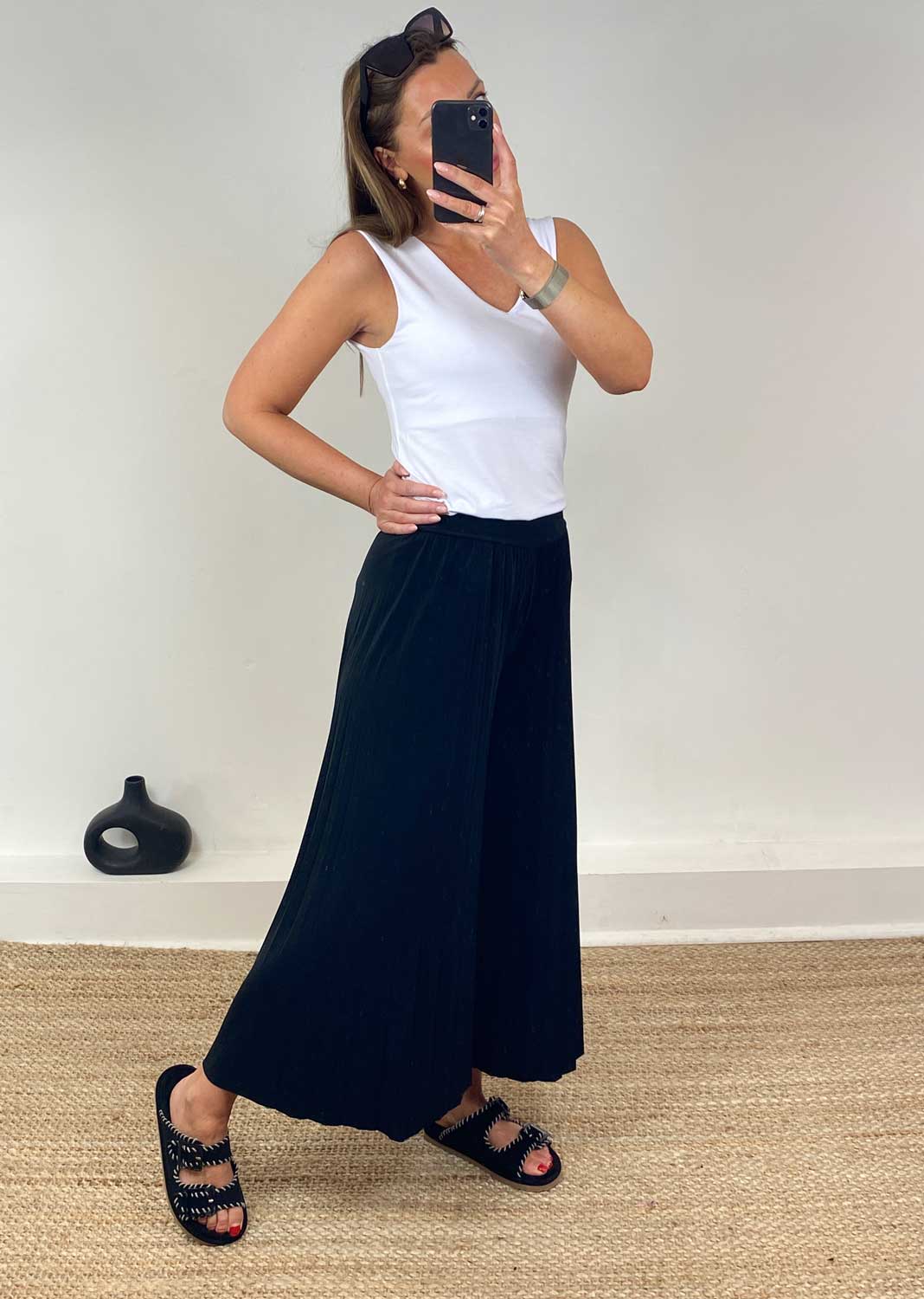Pleated Palazzo Pants in Black