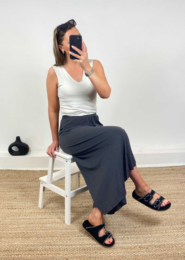 Pleated Palazzo Pants in Grey
