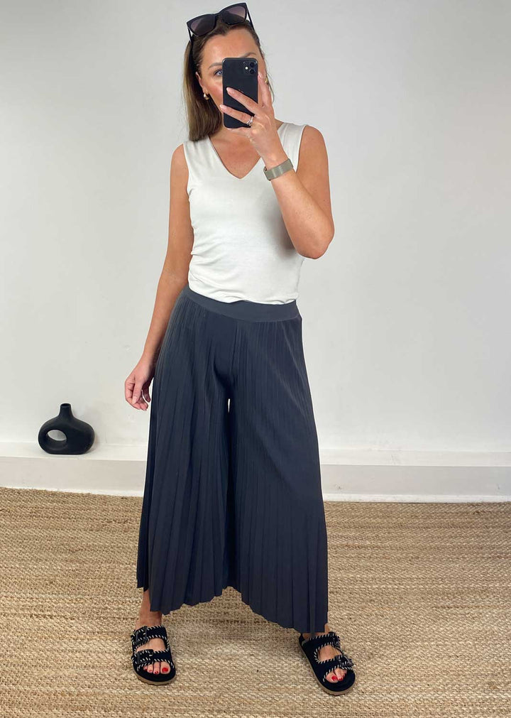 Pleated Palazzo Pants in Grey
