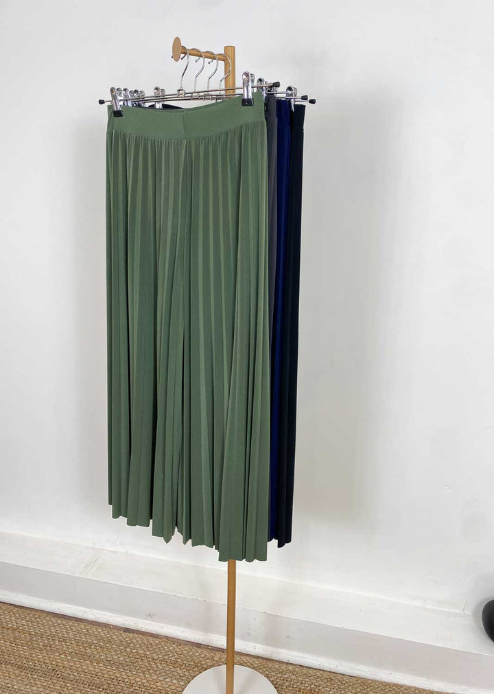 Pleated Palazzo Pants in Olive
