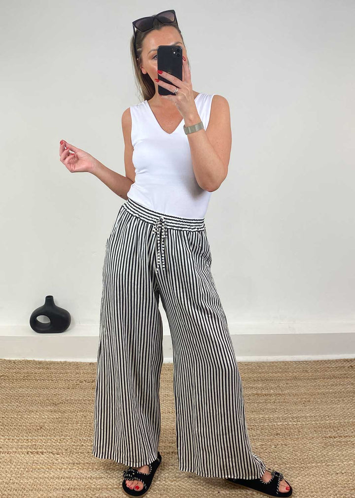 Naomi V Neck Vest in White