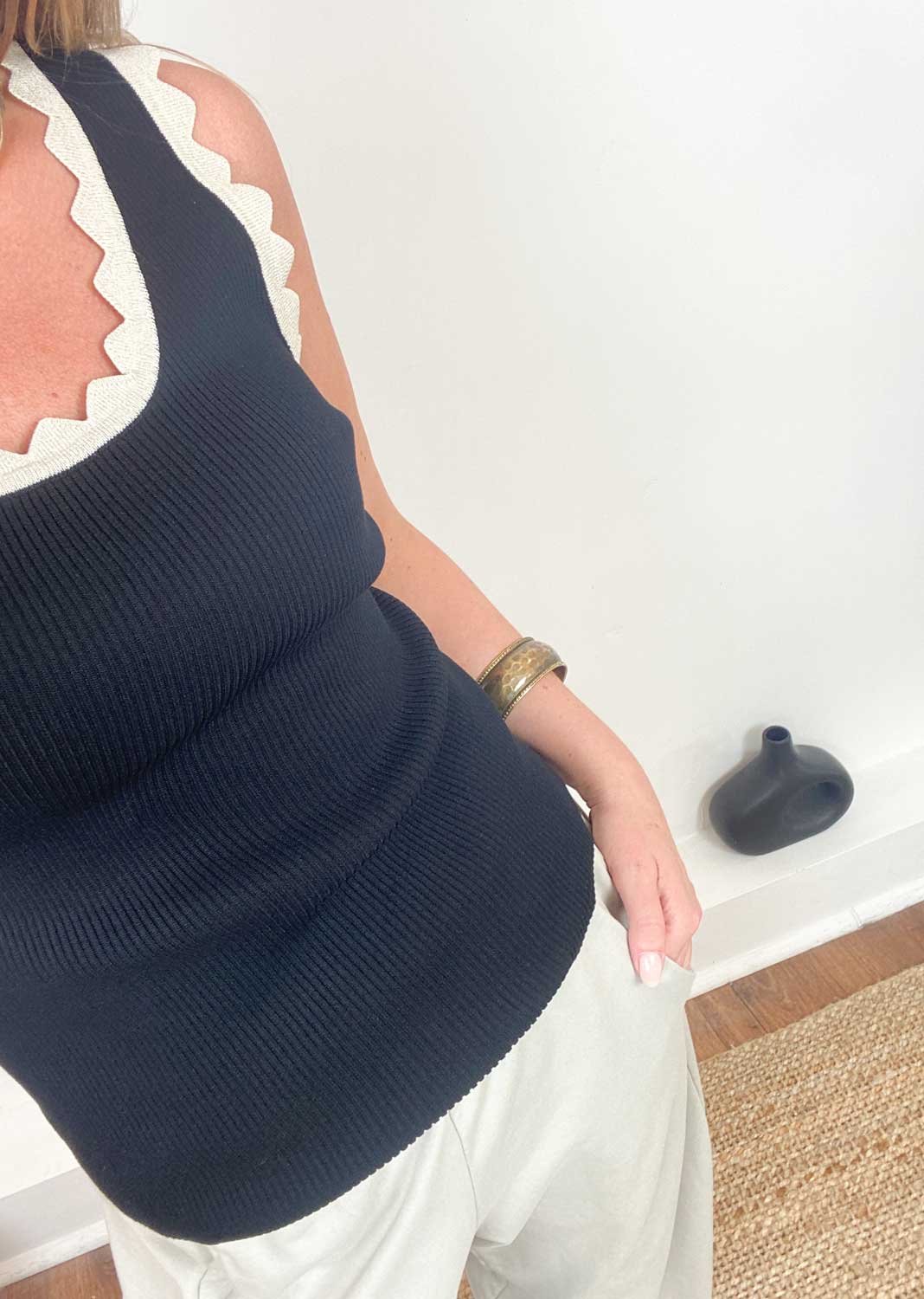 Solange Lurex Scallop Vest in Black