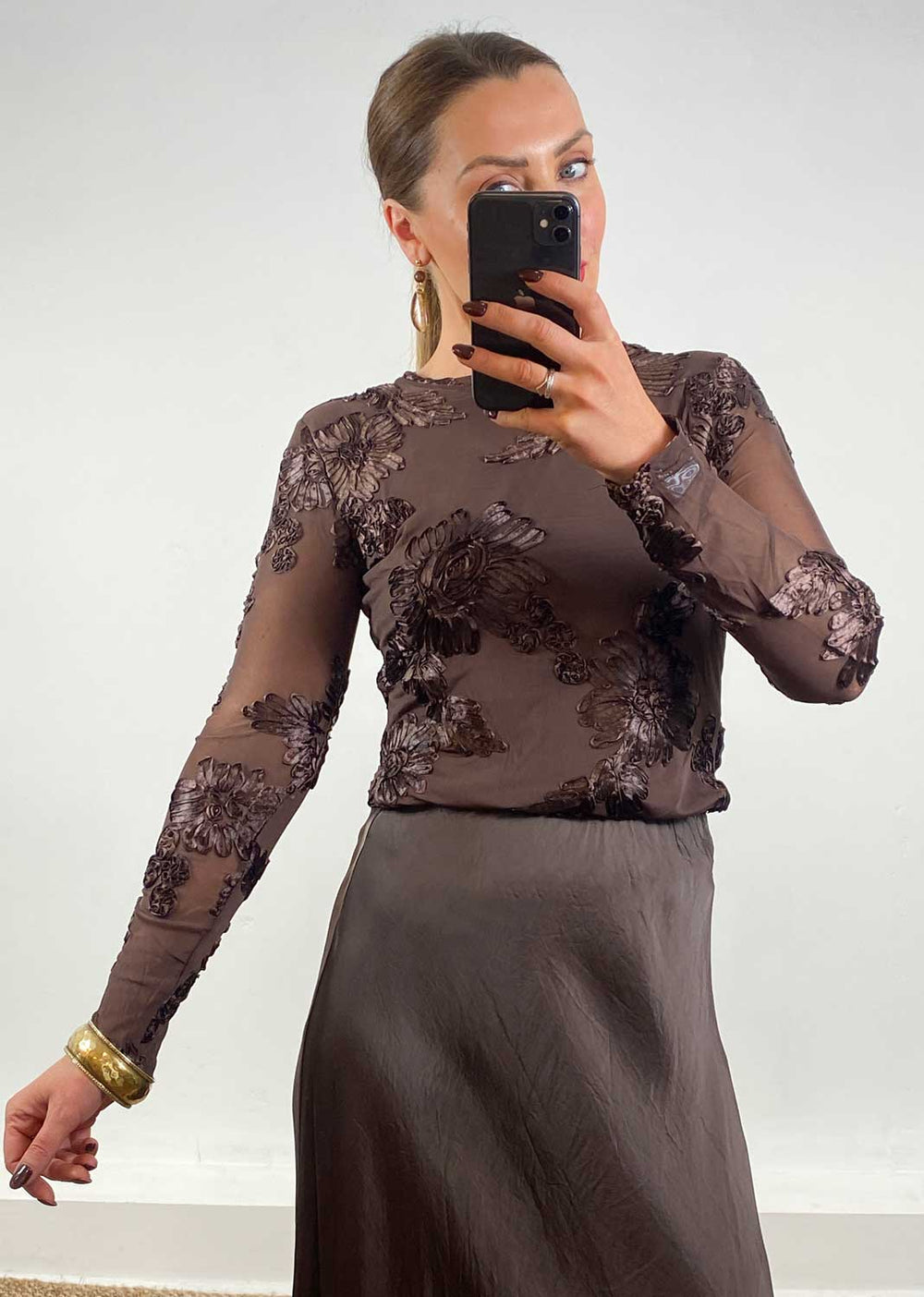 Applique Sheer Top Brown