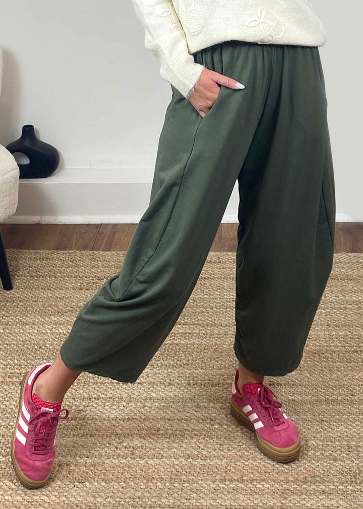 Aspen Jersey Barrel  Pants in Khaki