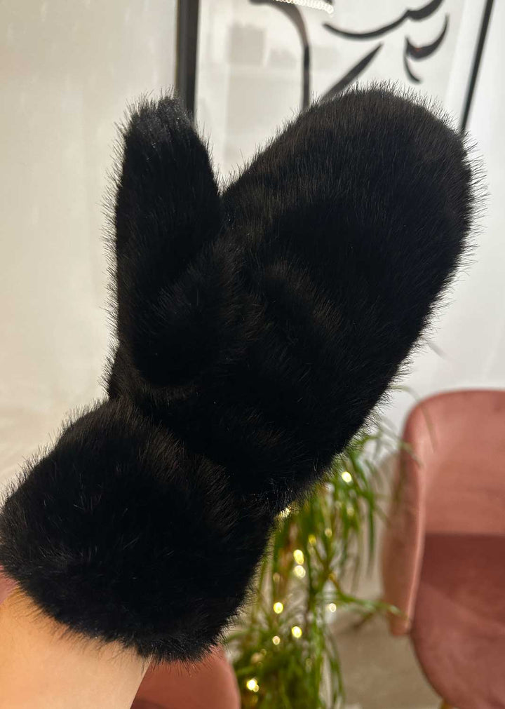 Christina Faux Fur Mittens Black