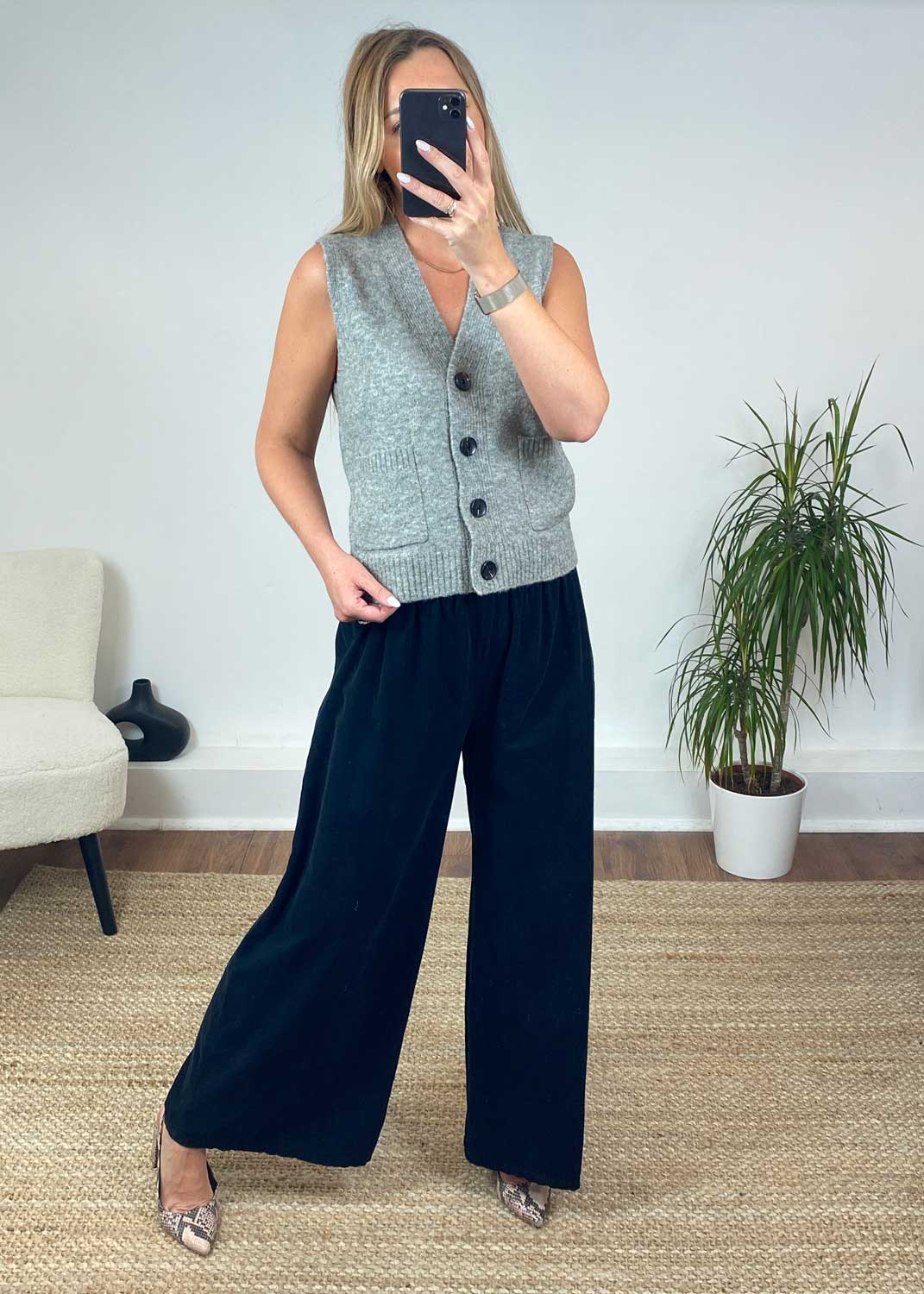 Mia Cord Wide Leg Pants in Black