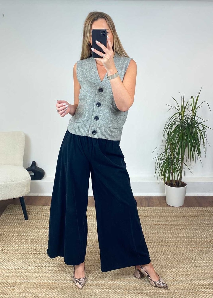 Mia Cord Wide Leg Pants in Black