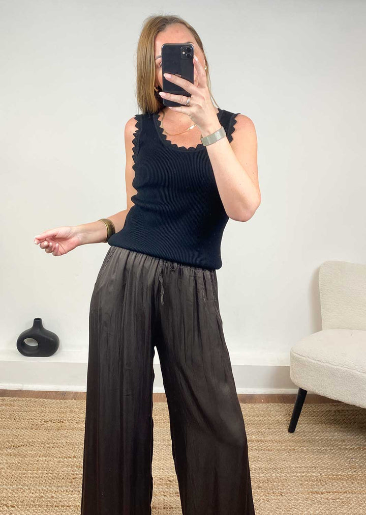 Carine Metallic Ribbed Knit Vest in Black