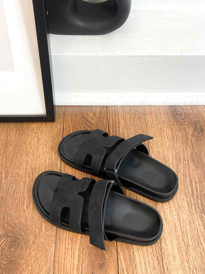 Clelia Double Strap Sandals In Black