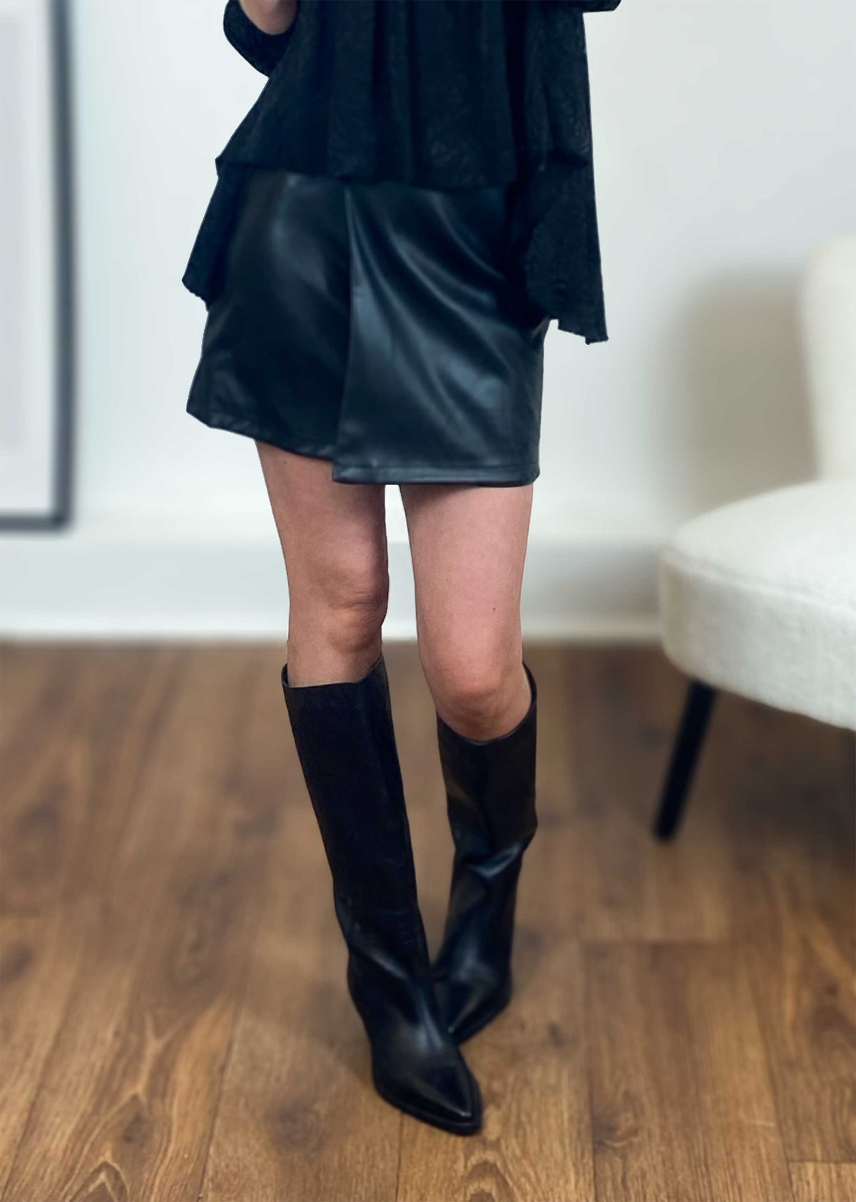 FAUX LEATHER MINI SKIRT