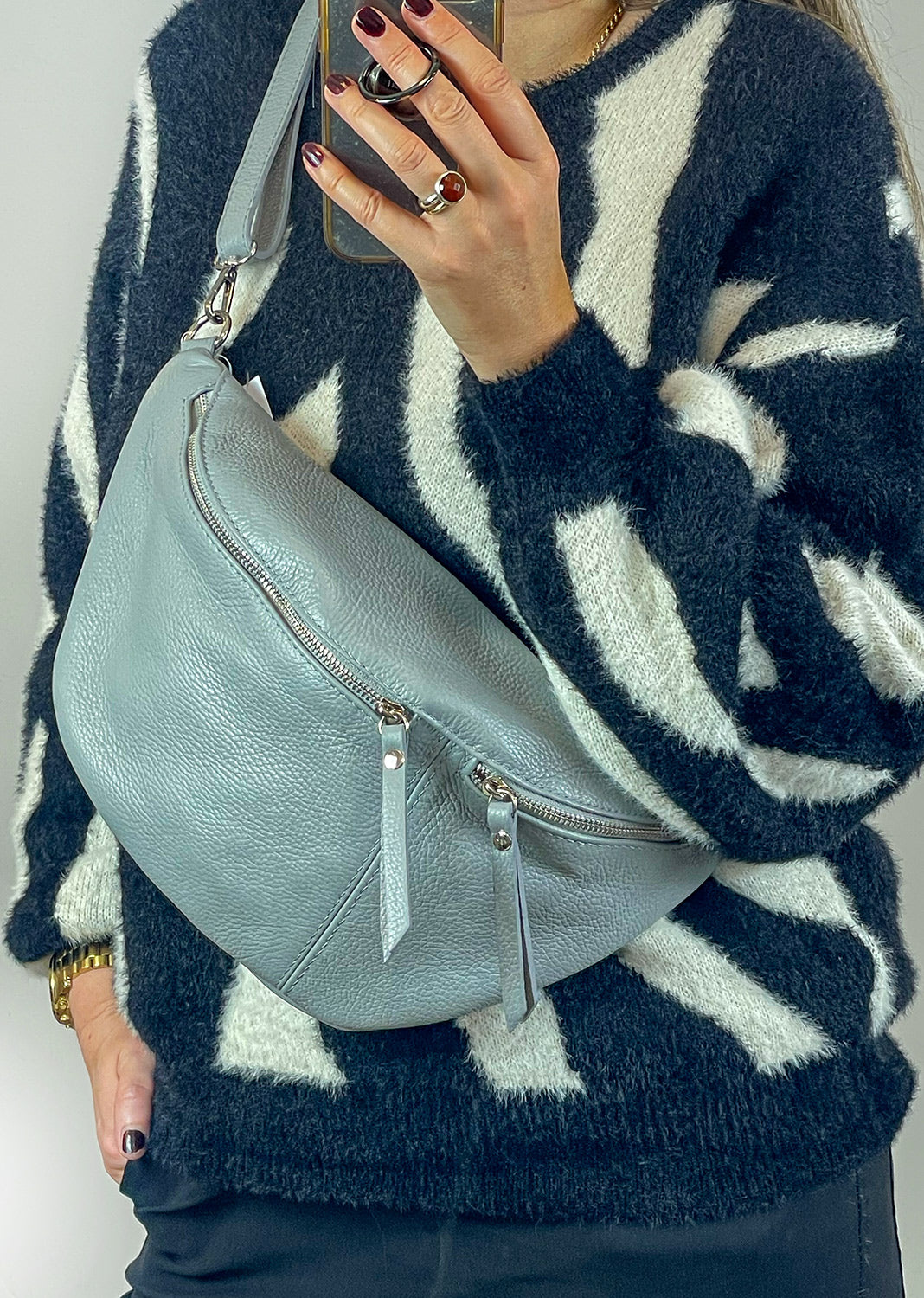 RAY  SLING BAG